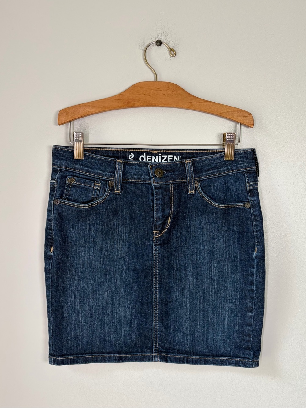 Denizen Levi’s Dark Wash Jean Mini Skirt Stretch Festival Concert Denim